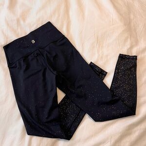 Buffbunny Small Rose Speckled Leggings | GUC